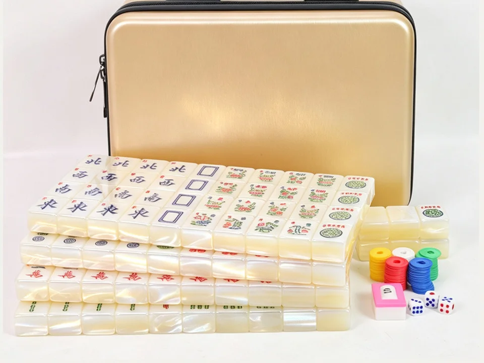 Pearl acrylic mahjong set with aluminum carrying case and accessories